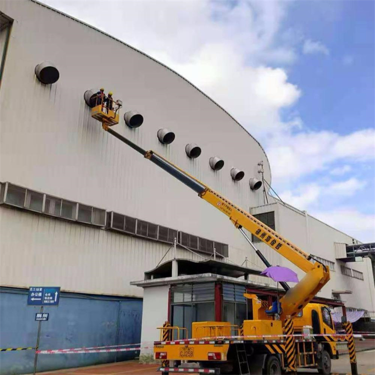 凤冈高空作业车出租服务：专业广告牌安装解决方案